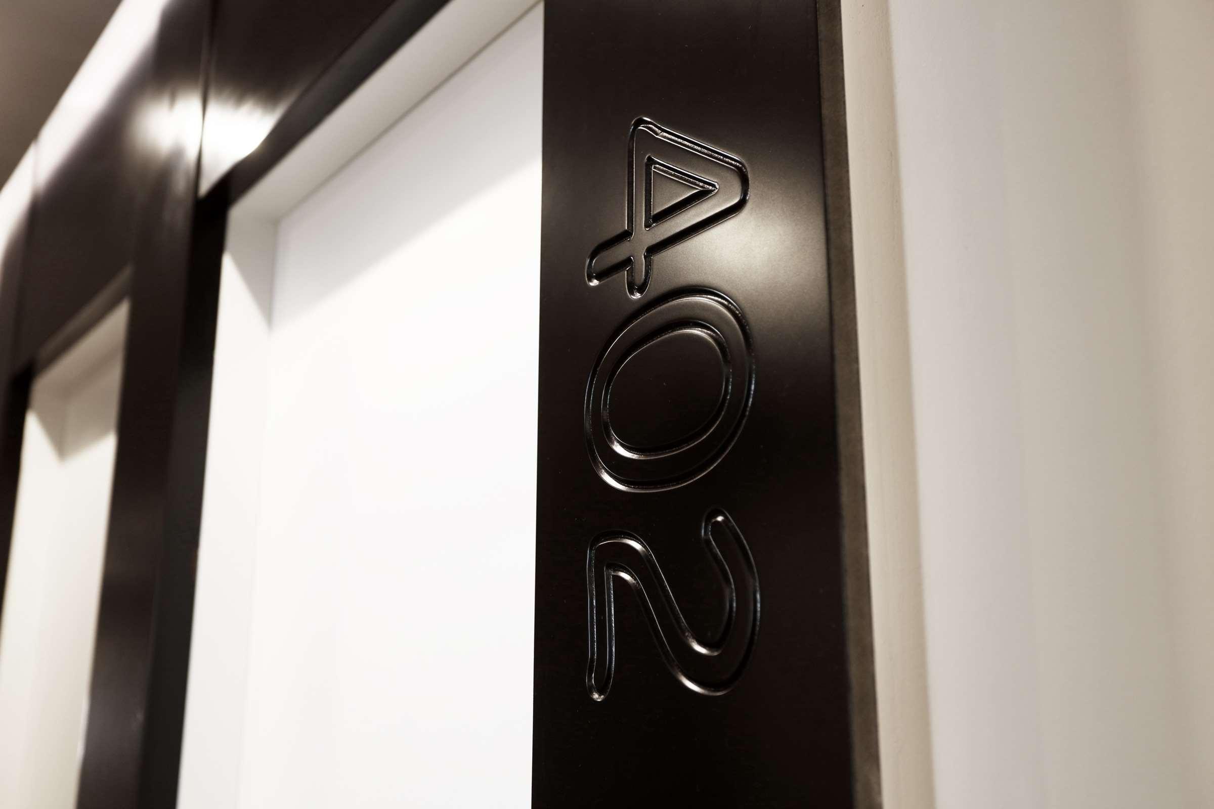 Hotel Joan Miro Museum Palma de Mallorca Exterior photo The word "PON" in the elevator